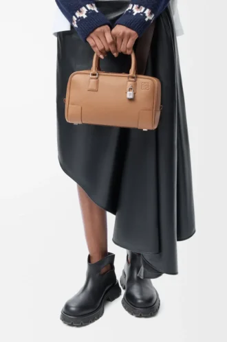 Amazona 23 bag in soft grained calfskin Mocha