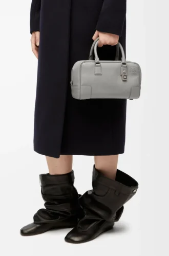 Amazona 23 bag in soft grained calfskin Pearl Grey
