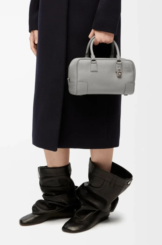 Amazona 23 bag in soft grained calfskin Pearl Grey Amazona 23 bag in soft grained calfskin Pearl Grey