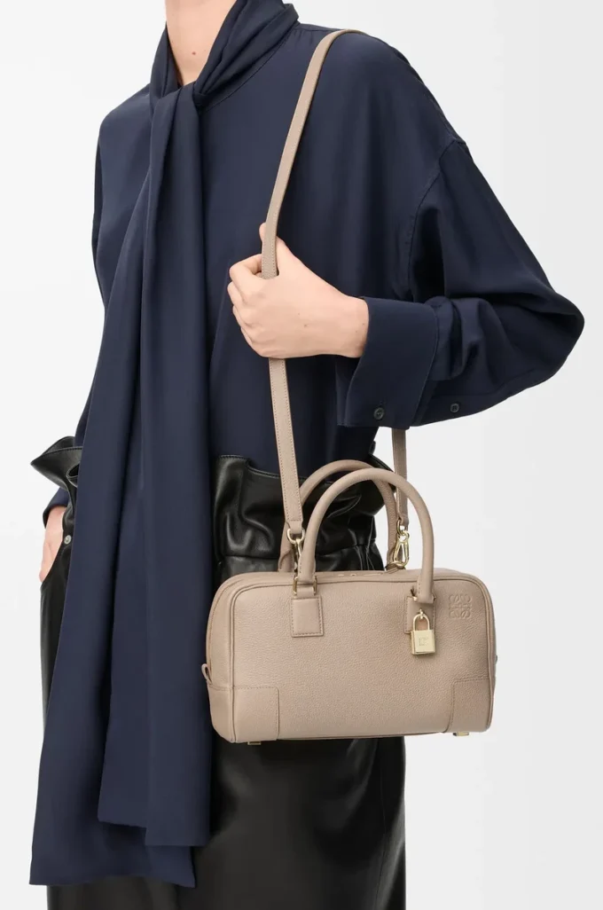 Amazona 23 bag in soft grained calfskin Sand Amazona 23 bag in soft grained calfskin Sand