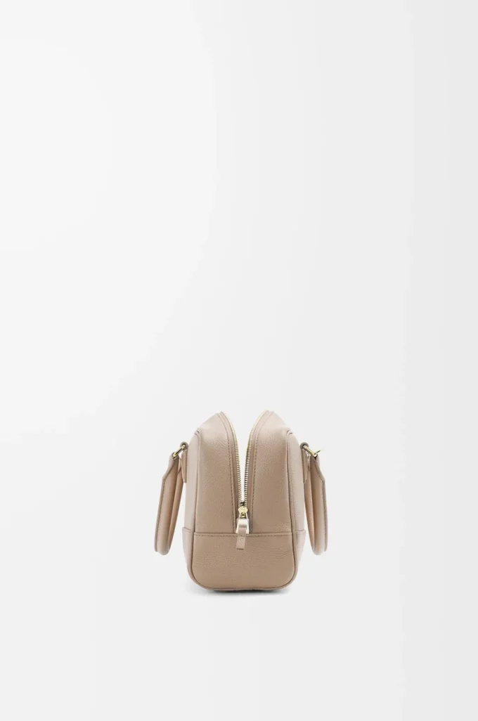 Amazona 23 bag in soft grained calfskin Sand Amazona 23 bag in soft grained calfskin Sand