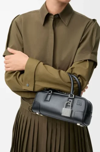 Amazona 23 cropped bag in shiny calfskin Black
