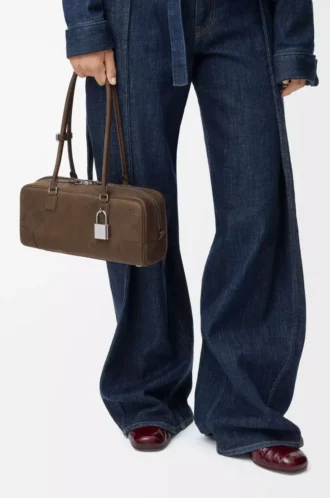 Amazona 31 cropped bag in grained nubuck Tundra