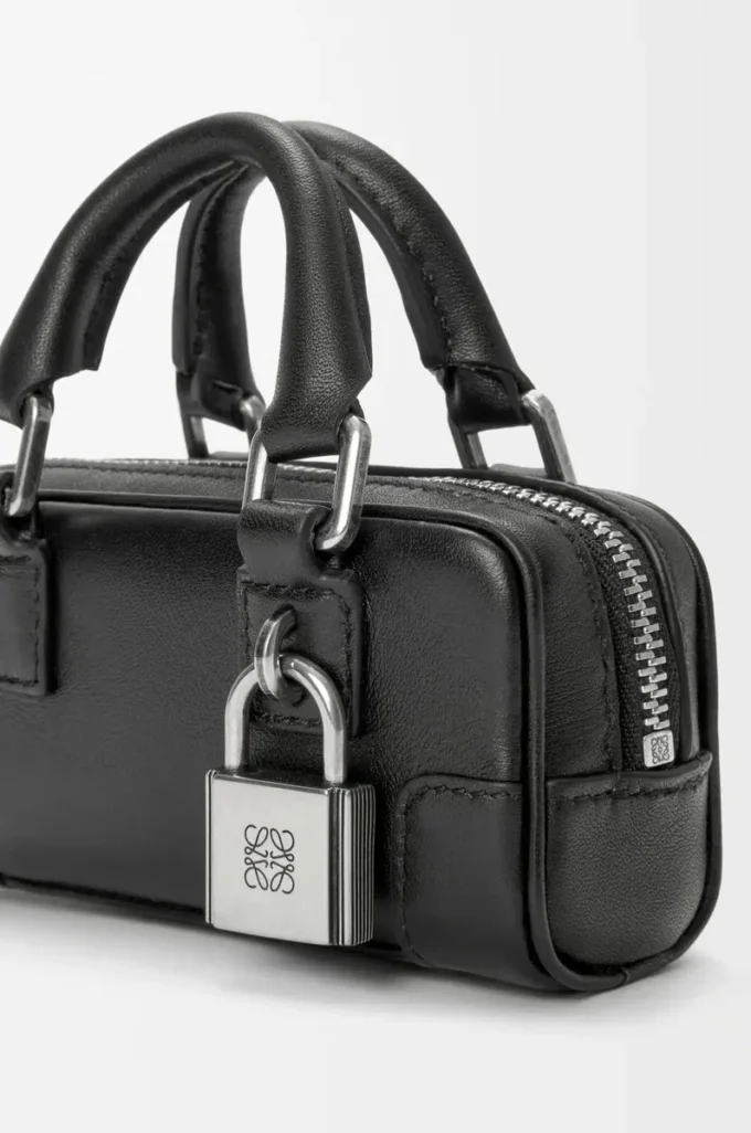 Amazona Nano in shiny calfskin Black Amazona Nano in shiny calfskin Black