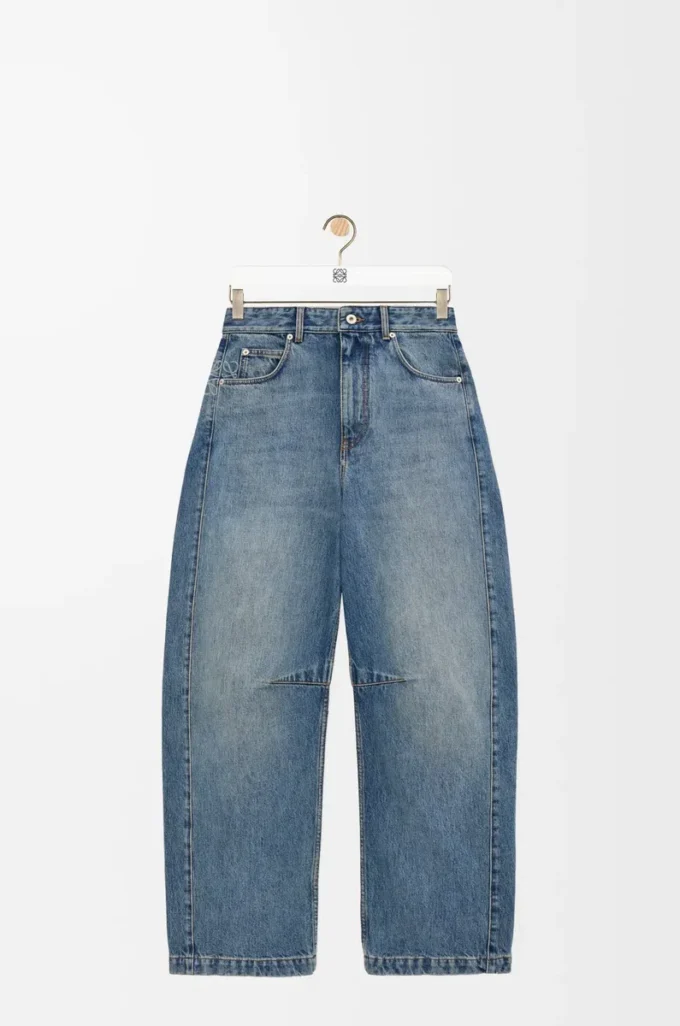 Anagram barrel jeans in denim Washed Denim Anagram barrel jeans in denim Washed Denim