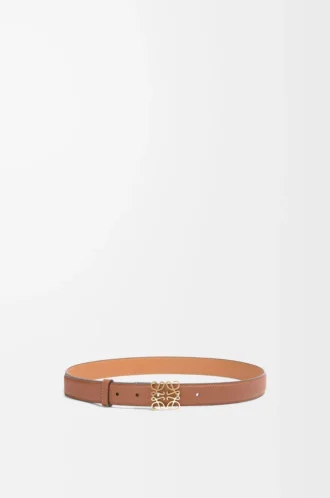Anagram belt in pebble grain calfskin Tan/Gold