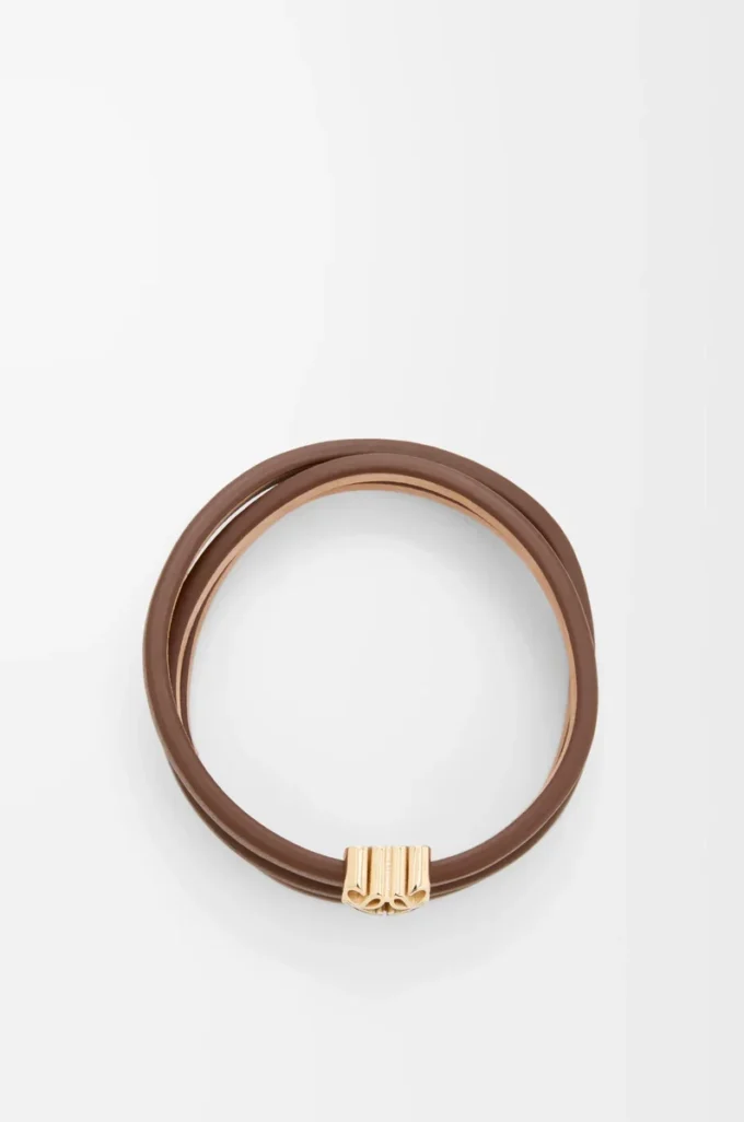 Anagram Bombé twist bracelet in calfskin Cocoa Anagram Bombé twist bracelet in calfskin Cocoa