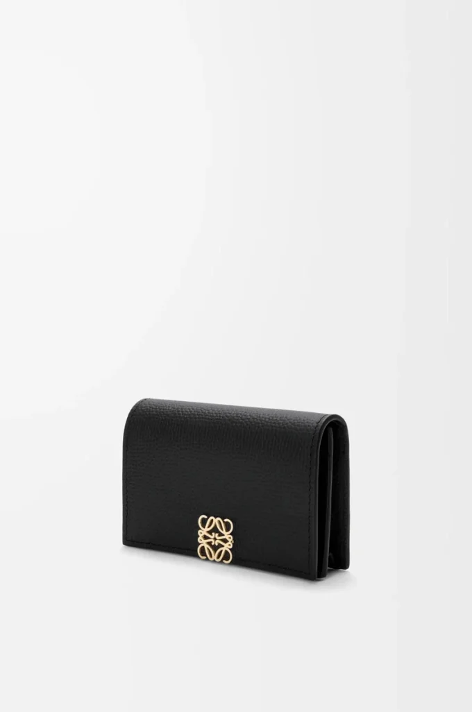 Anagram business cardholder in pebble grained calfskin Black/Gold Anagram business cardholder in pebble grained calfskin Black/Gold