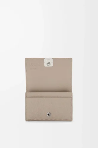 Anagram business cardholder in pebble grained calfskin Clay