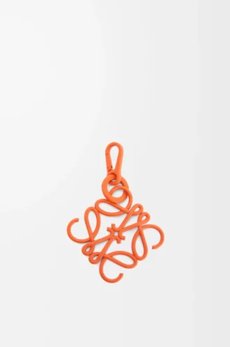 Anagram charm Orange