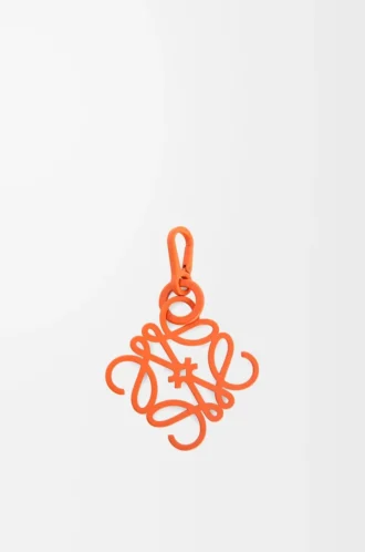 Anagram charm Orange