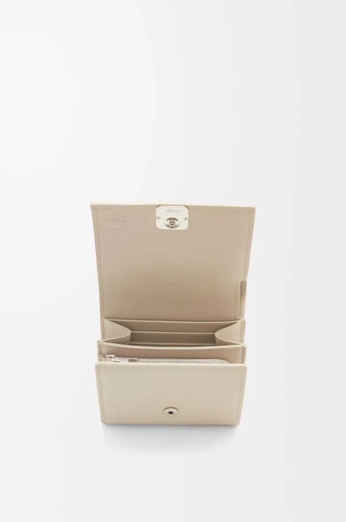 Anagram compact flap wallet in pebble grained calfskin Light Ghost Anagram compact flap wallet in pebble grained calfskin Light Ghost
