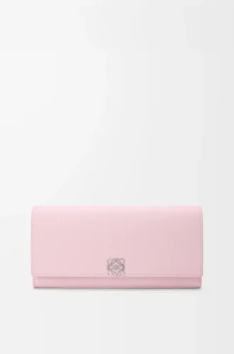 Anagram continental wallet in pebble grained calfskin Blossom
