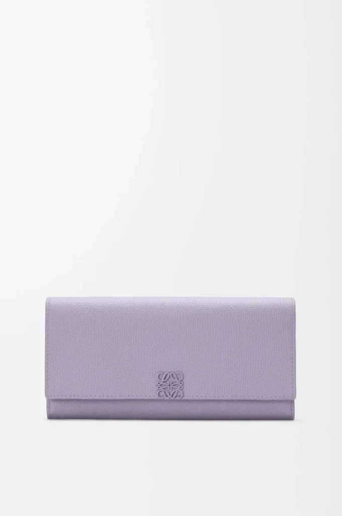 Anagram continental wallet in pebble grained calfskin Dirty Mauve Anagram continental wallet in pebble grained calfskin Dirty Mauve