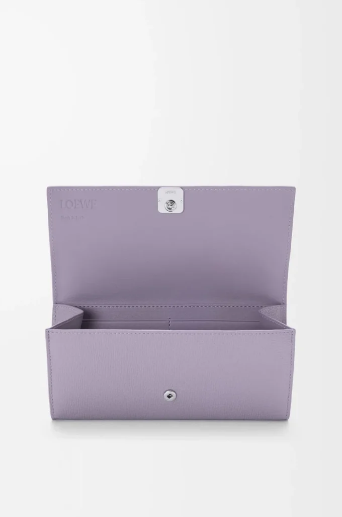 Anagram continental wallet in pebble grained calfskin Dirty Mauve Anagram continental wallet in pebble grained calfskin Dirty Mauve