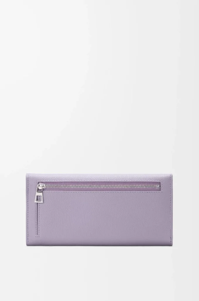 Anagram continental wallet in pebble grained calfskin Dirty Mauve Anagram continental wallet in pebble grained calfskin Dirty Mauve