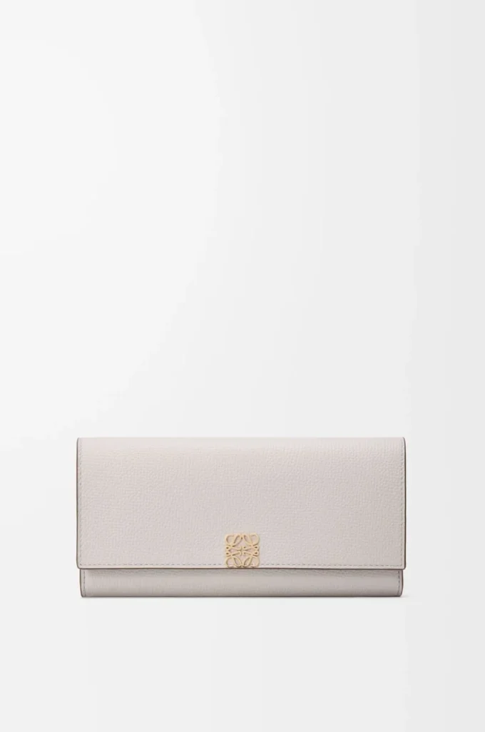 Anagram continental wallet in pebble grained calfskin Light Ghost Grey Anagram continental wallet in pebble grained calfskin Light Ghost Grey
