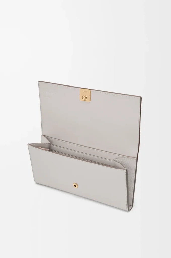 Anagram continental wallet in pebble grained calfskin Light Ghost Grey Anagram continental wallet in pebble grained calfskin Light Ghost Grey
