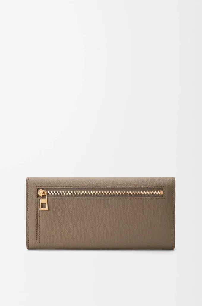 Anagram continental wallet in pebble grained calfskin Taupe