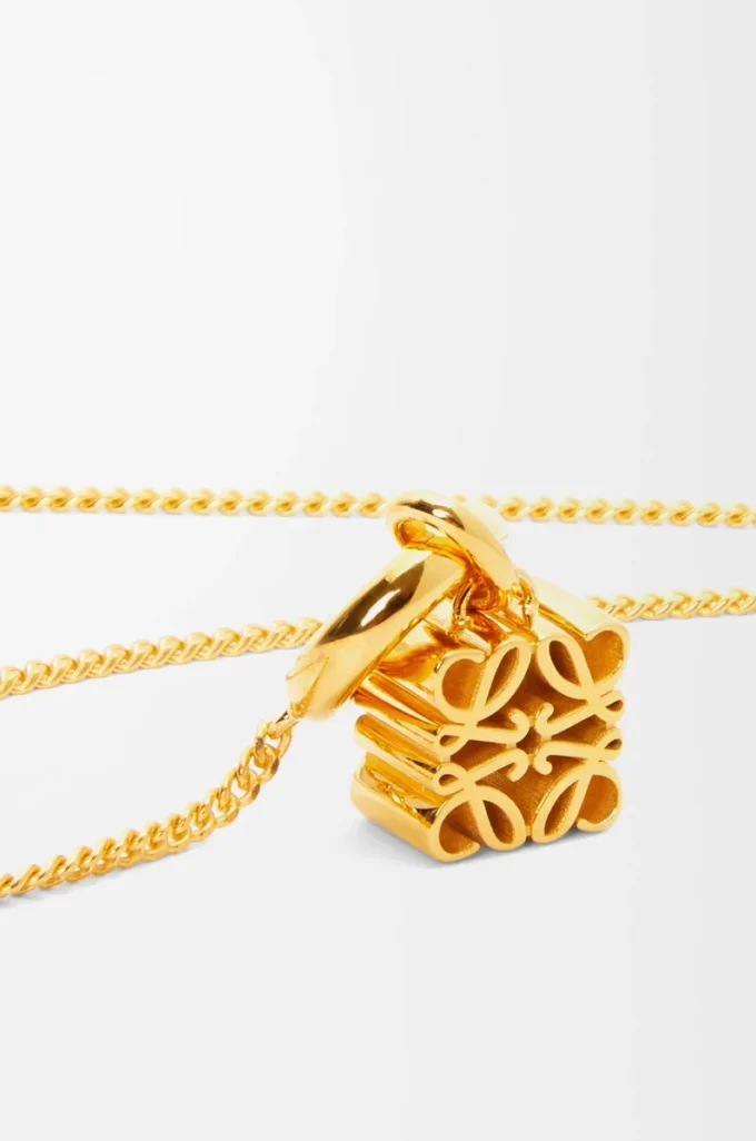 Anagram pendant in sterling silver Gold Anagram pendant in sterling silver Gold