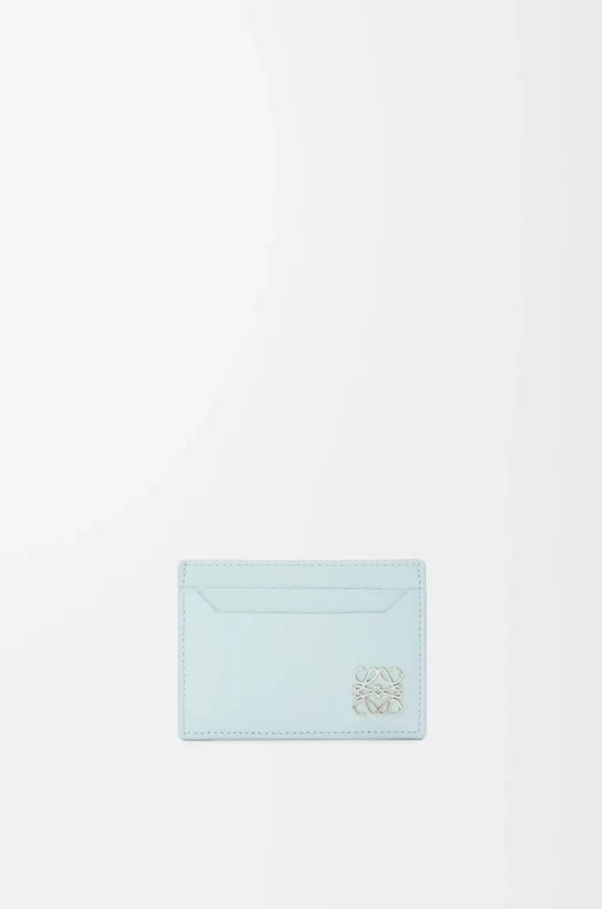 Anagram plain cardholder in pebble grained calfskin Frozen Anagram plain cardholder in pebble grained calfskin Frozen