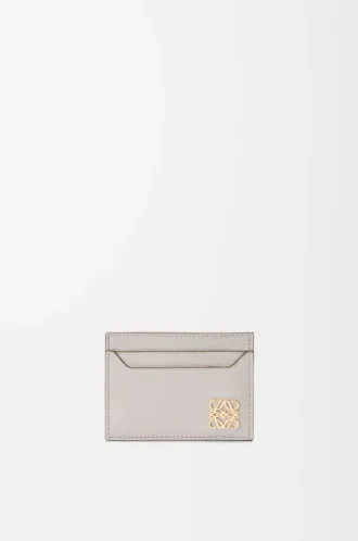 Anagram plain cardholder in pebble grained calfskin Light Ghost Grey