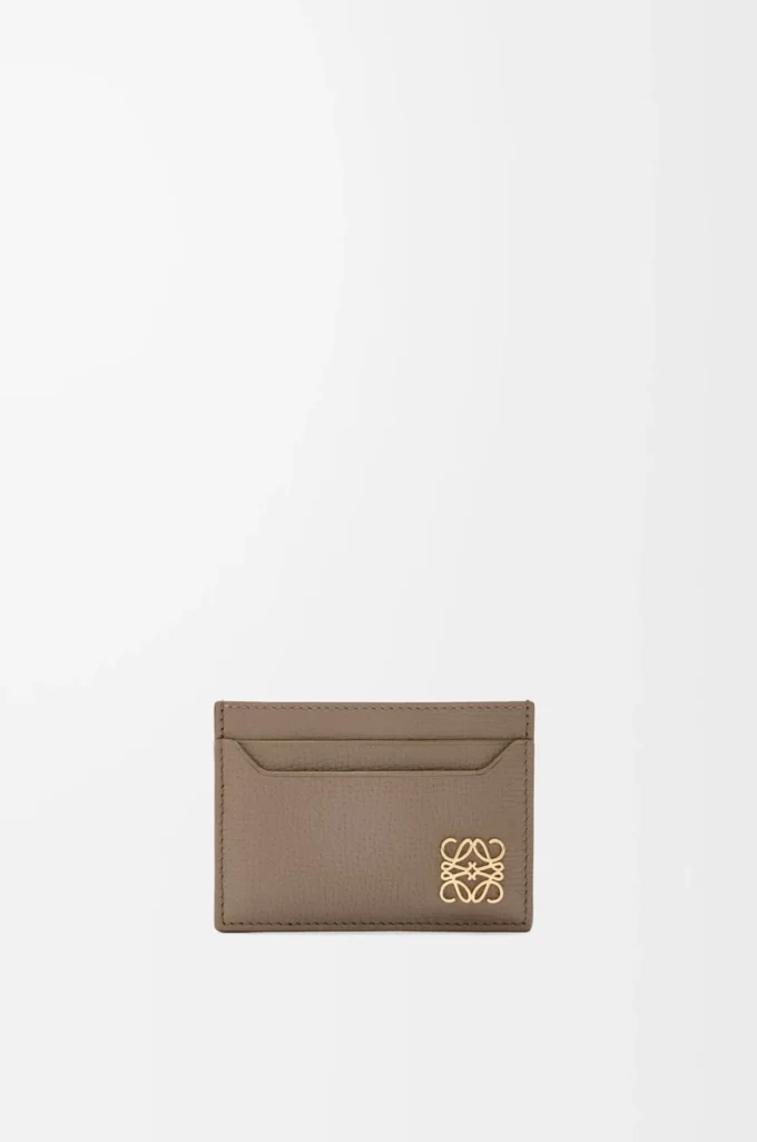 Anagram plain cardholder in pebble grained calfskin Taupe Anagram plain cardholder in pebble grained calfskin Taupe