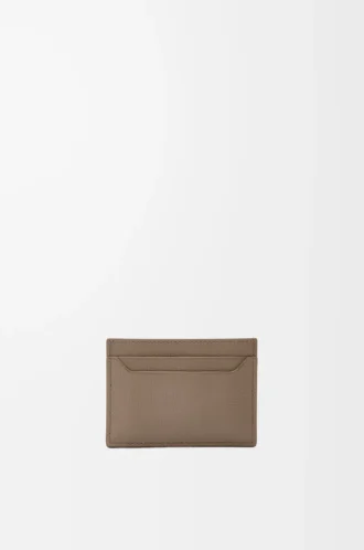 Anagram plain cardholder in pebble grained calfskin Taupe