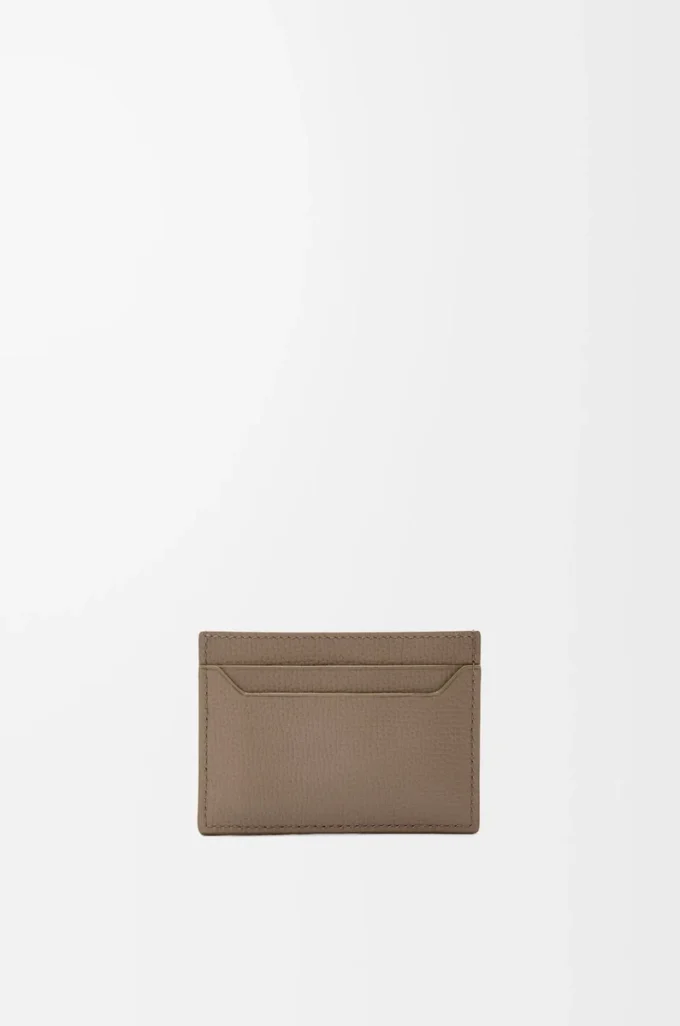 Anagram plain cardholder in pebble grained calfskin Taupe Anagram plain cardholder in pebble grained calfskin Taupe