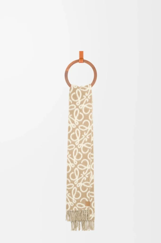 Anagram scarf in alpaca and wool blend Beige/White Anagram scarf in alpaca and wool blend Beige/White