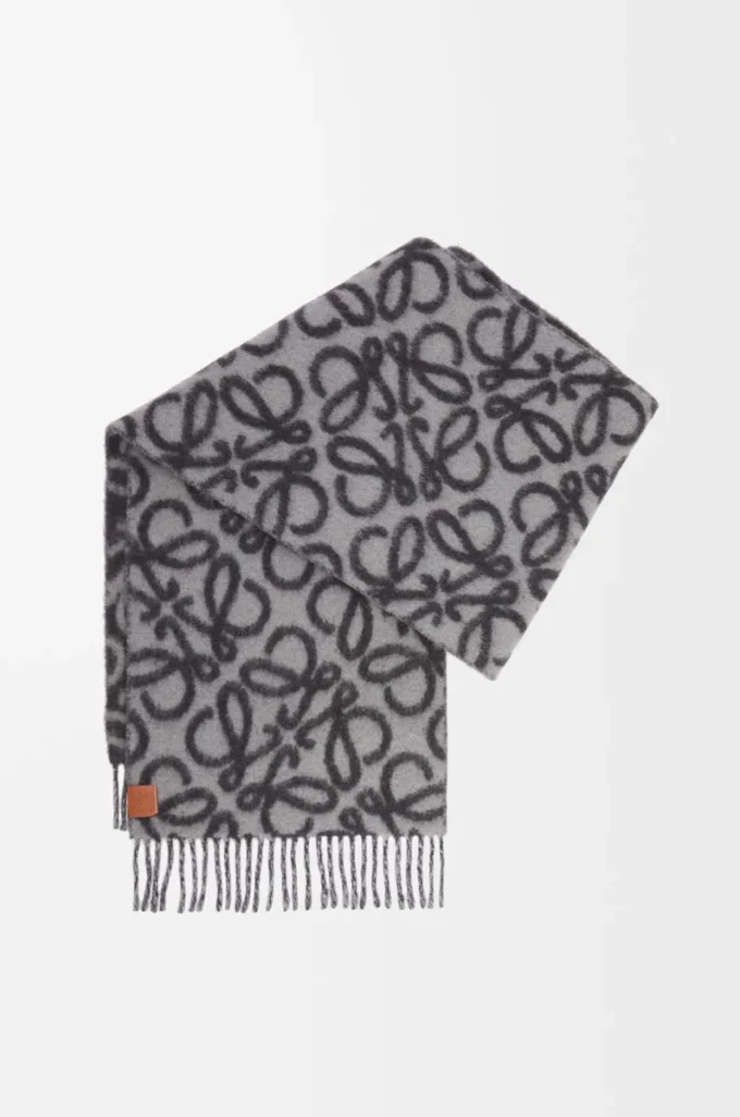 Anagram scarf in alpaca and wool blend Black/Grey Anagram scarf in alpaca and wool blend Black/Grey