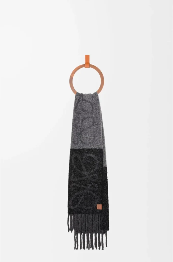 Anagram scarf in alpaca and wool Dark Grey/Black