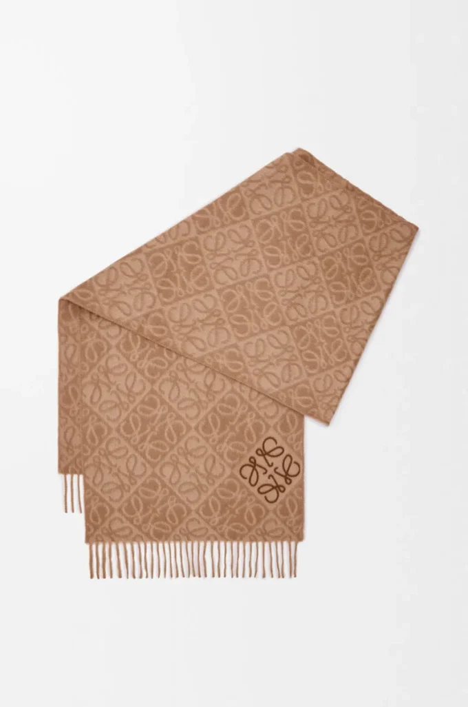 Anagram scarf in wool and cashmere Mocha
