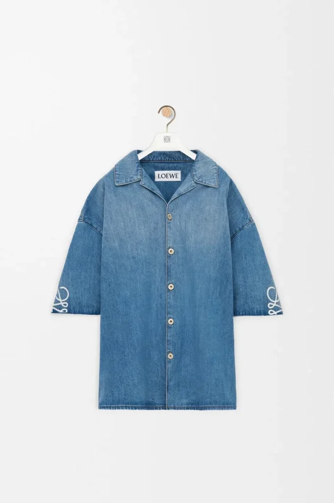 Anagram short sleeve shirt in denim Washed Denim Anagram short sleeve shirt in denim Washed Denim