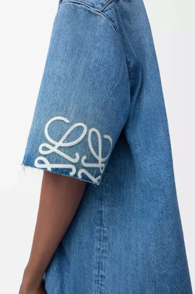 Anagram short sleeve shirt in denim Washed Denim Anagram short sleeve shirt in denim Washed Denim