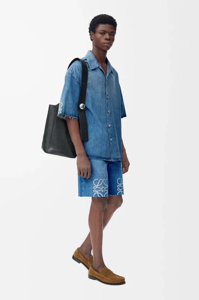 Anagram shorts in denim Washed Denim Anagram shorts in denim Washed Denim