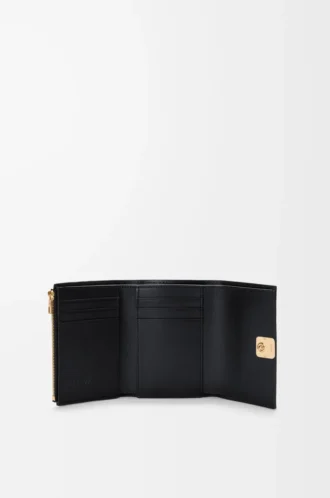 Anagram small vertical wallet in pebble grained calfskin Black/Gold