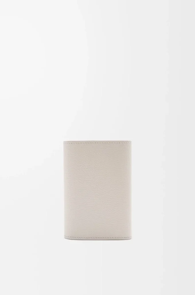 Anagram small vertical wallet in pebble grained calfskin Light Ghost Anagram small vertical wallet in pebble grained calfskin Light Ghost