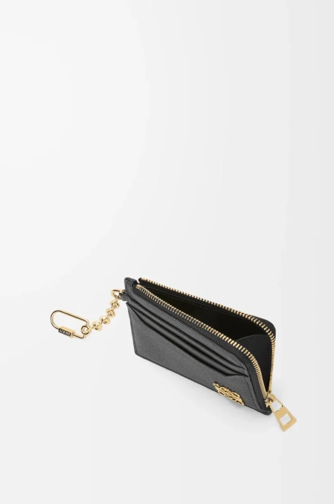 Anagram square coin cardholder in pebble grained calfskin Black/Gold