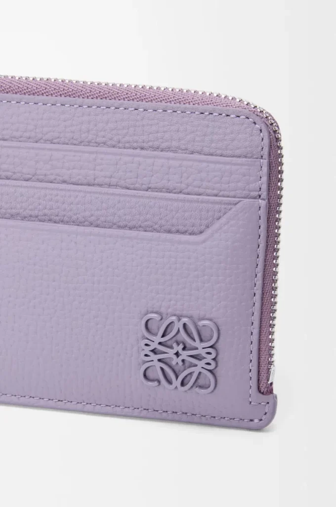 Anagram square coin cardholder in pebble grained calfskin Dirty Mauve