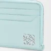 Anagram square coin cardholder in pebble grained calfskin Frozen