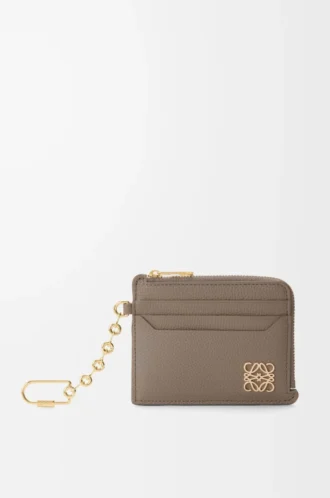 Anagram square coin cardholder in pebble grained calfskin Taupe