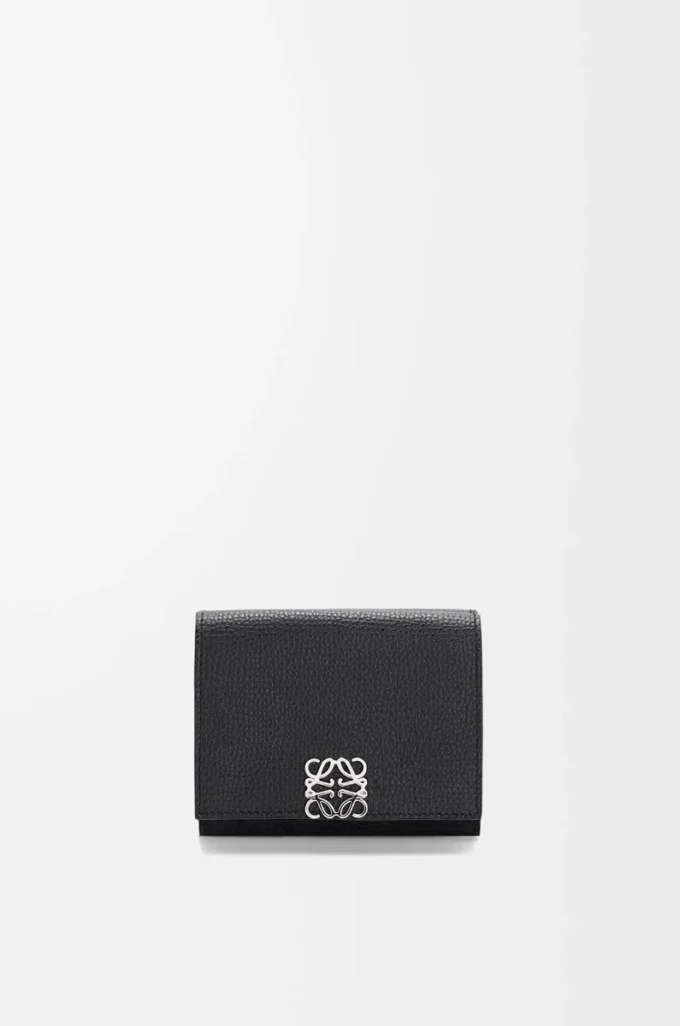 Anagram trifold wallet in pebble grained calfskin Black