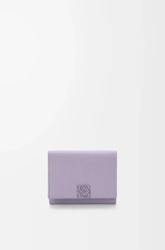 Anagram trifold wallet in pebble grained calfskin Dirty Mauve