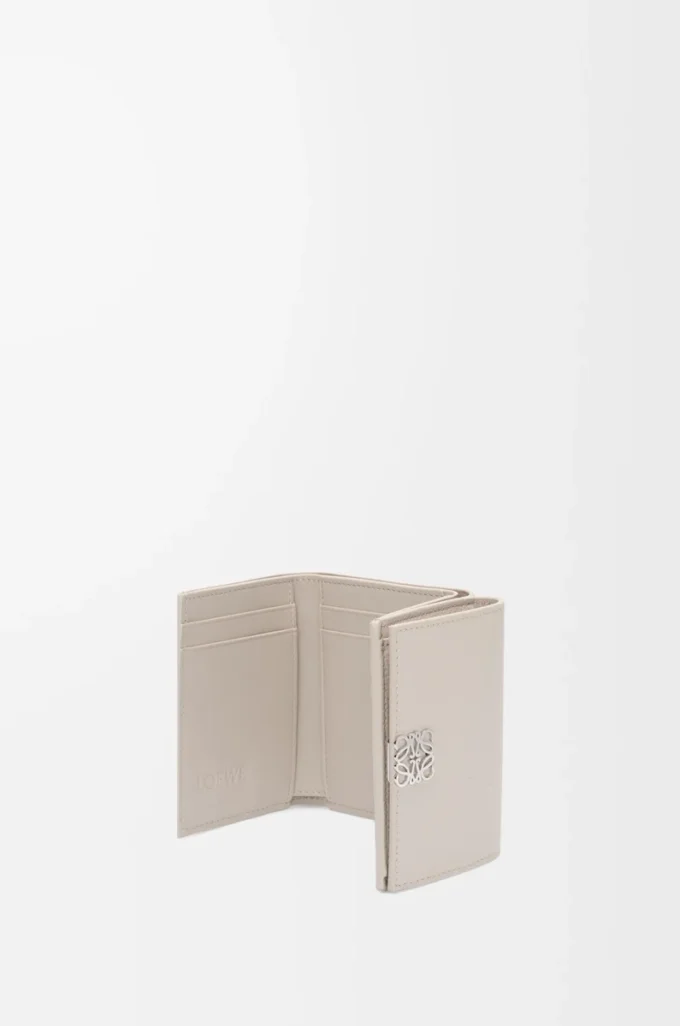 Anagram trifold wallet in pebble grained calfskin Light Ghost Anagram trifold wallet in pebble grained calfskin Light Ghost