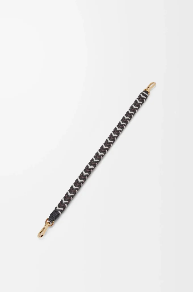 Arrow short strap in calfskin Black/Chocolate Arrow short strap in calfskin Black/Chocolate
