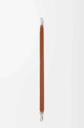 Arrow short strap in classic calfskin Squirrel