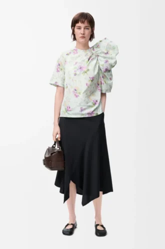 Asymmetric skirt in wool Black
