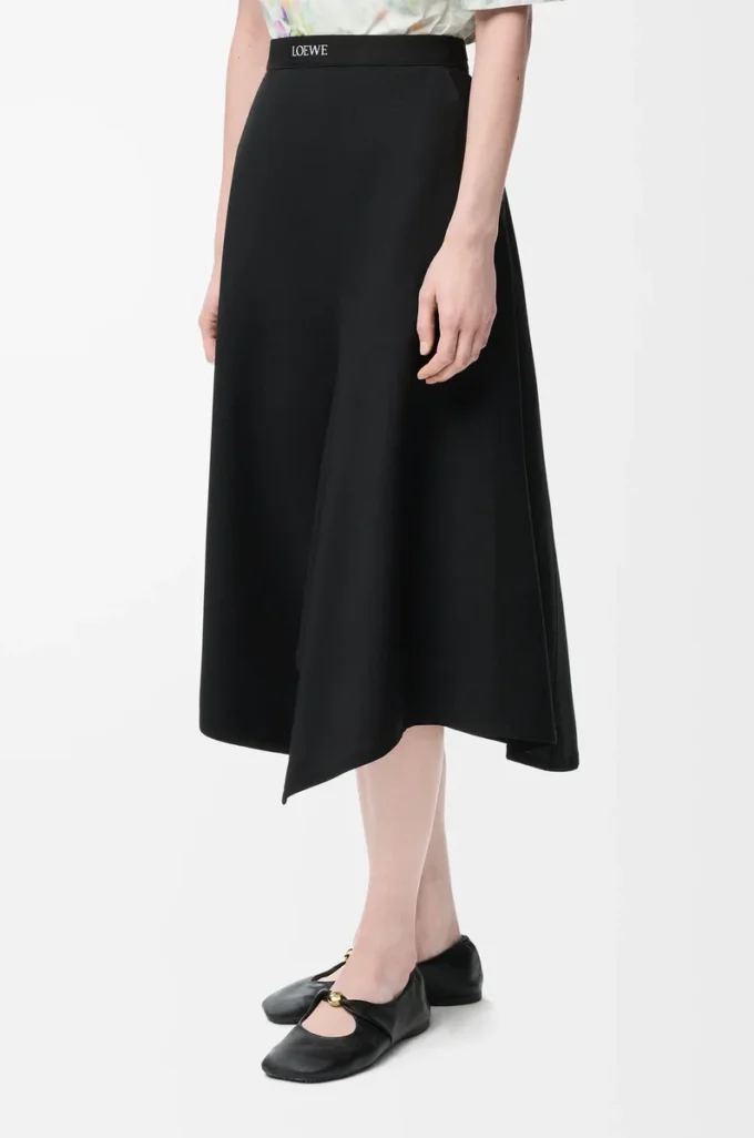 Asymmetric skirt in wool Black Asymmetric skirt in wool Black
