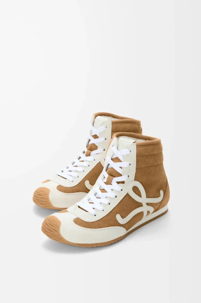 Ballet Runner 2.0 high-top in suede and shearling Tan/White Ballet Runner 2.0 high-top in suede and shearling Tan/White